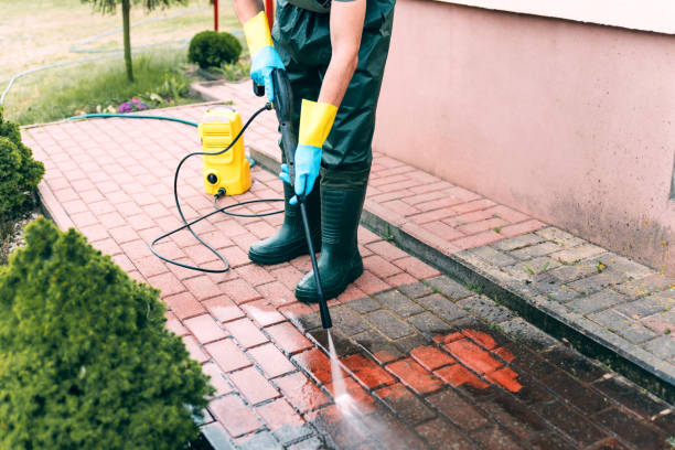 Best Pool Deck Cleaning  in South Pittsburg, TN
